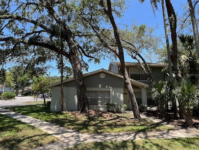 14667 Pine Glen Cir, Lutz, FL 33559 - photo 2