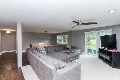 AFTER-LIVING ROOM