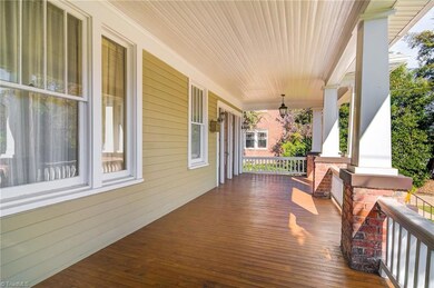 148 N Hawthorne Rd, Winston Salem, NC 27104 - photo 5