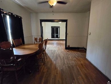 703 N Mulberry St, Abilene, KS 67410 - photo 5