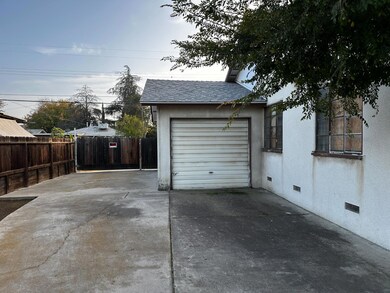 707 W Shields Ave, Fresno, CA 93705 - photo 6