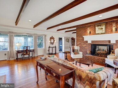 246 Mccoy Ln, Leesport, PA 19533 - photo 5