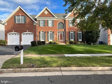 43153 Valiant Dr, Chantilly, VA 20152 - photo 2