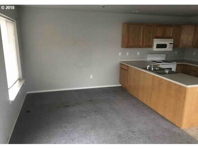 1215 SW Nye Ave, Pendleton, OR 97801 - photo 6