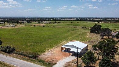 677 Mcvoid Rd, Springtown, TX 76082 - photo 4