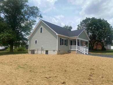 25 Stuart Ave, Stuarts Draft, VA 24477 - photo 6