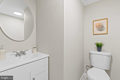 9302 Gwynndale Ct, Clinton, MD 20735 - photo 7