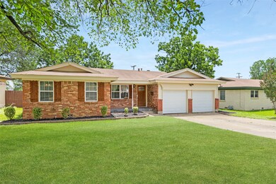 332 Lawana Dr, Bedford, TX 76022 - photo 3