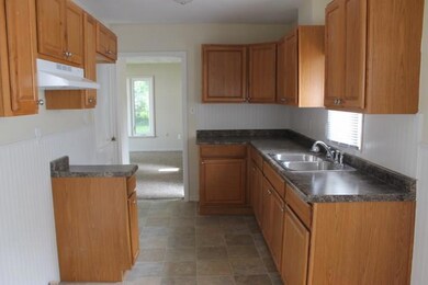 1031 69th St, Windsor Heights, IA 50324 - photo 7