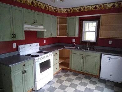 1058 W 3rd St, Lock Haven, PA 17745 - photo 6