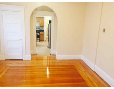 209 Hamilton St, Cambridge, MA 02139 - photo 2