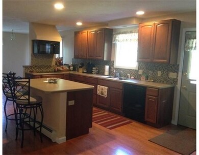 14 Ware St, Palmer, MA 01069 - photo 4