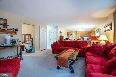 3829 N Alabama Ave, Reading, PA 19605 - photo 3