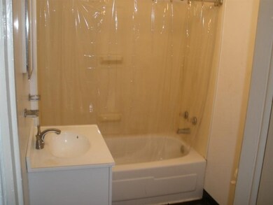 Full Bath.