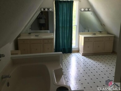 215 Glen Meadow Ct, Athens, GA 30601 - photo 7