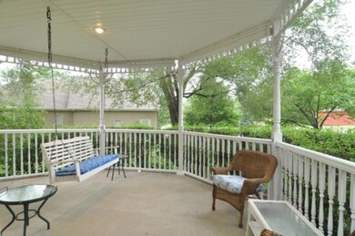 13406 W 67th St, Shawnee, KS 66216 - photo 2