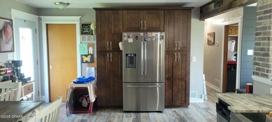 1806 Lincoln Ave NE, Devils Lake, ND 58301 - photo 7