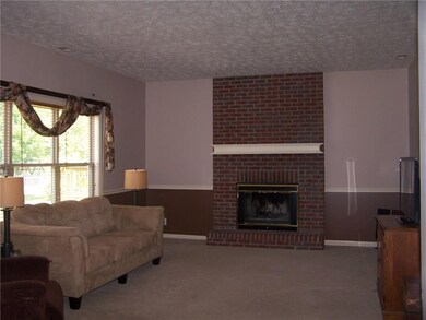 3664 Homestead Cir E, Plainfield, IN 46168 - photo 4