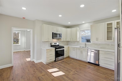 8081 Woodbine Ave, Cincinnati, OH 45216 - photo 7