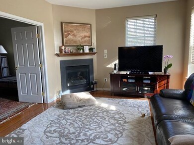 310 Riverbirch Cir, Kennett Square, PA 19348 - photo 5