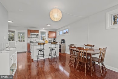 3414 Fleetwood Ave, Baltimore, MD 21206 - photo 7