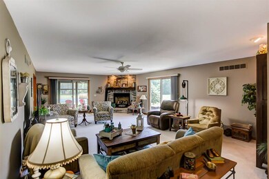 14708 Wesley Chapel Rd, Churubusco, IN 46723 - photo 4