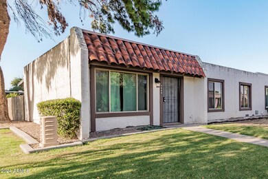 4665 W Desert Crest Dr, Glendale, AZ 85301 - photo 4