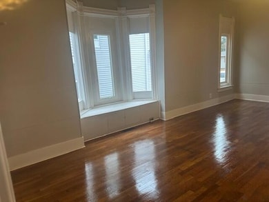 508 E Walnut St, Boonville, MO 65233 - photo 4