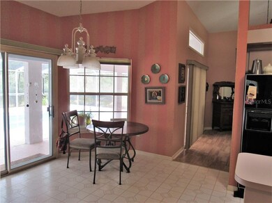 Eat-In Kitchen w/ Spacious Casual Dining Nook