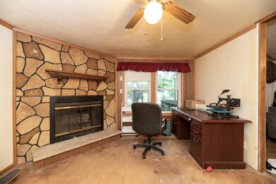 715 W Franklin-6