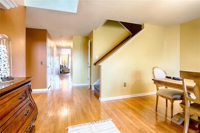 238 Park Ridge Dr, Easton, PA 18040 - photo 2