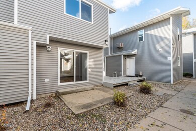 2976 Warwick Loop MLS-14