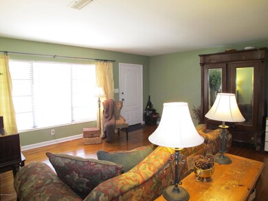 697 Grove Park Blvd, Jacksonville, FL 32216 - photo 5