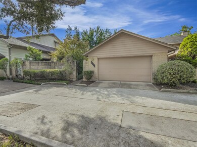 8005 Oakwood Forest Dr, Houston, TX 77040 - photo 2