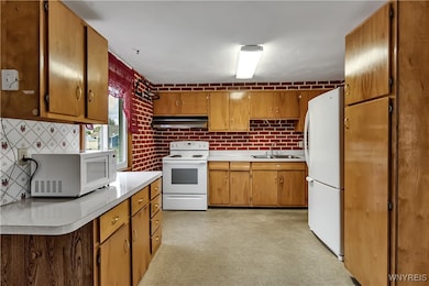 50 Vanderbilt Ave, Depew, NY 14043 - photo 7