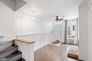 421 George St, Baltimore, MD 21201 - photo 5