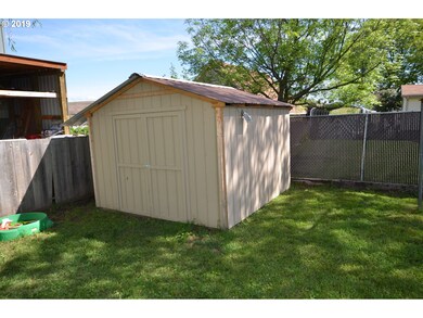 814 SE 8th St, Pendleton, OR 97801 - photo 4