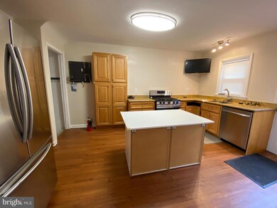 1203 Brixton Rd, Baltimore, MD 21239 - photo 5