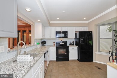 11563 Summer Oak Dr, Germantown, MD 20874 - photo 4