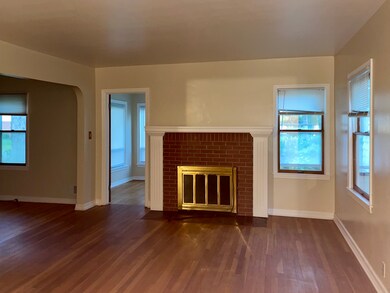 244 Central Ave, Aurora, IL 60506 - photo 4