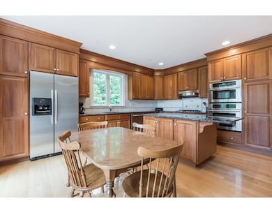 98 Rea St, North Andover, MA 01845 - photo 5