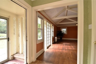 3269 Euclid Heights Blvd, Cleveland, OH 44118 - photo 2