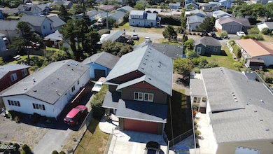 333 NW 58th St, Newport, OR 97365 - photo 4