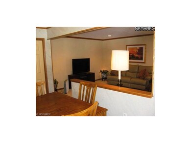 Family room off eat-in-Kitchen
