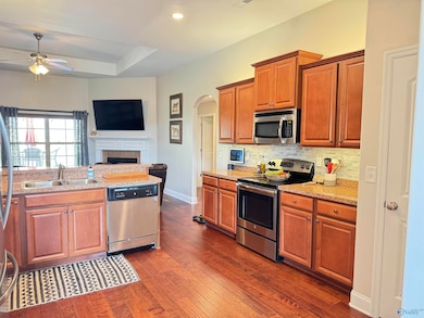 6813 Wintercrest Way SE, Owens Cross Roads, AL 35763 - photo 7