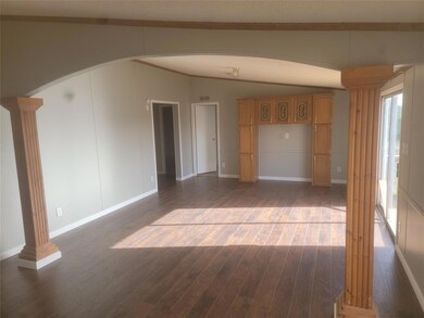 180 Lelon Ln, Springtown, TX 76082 - photo 7