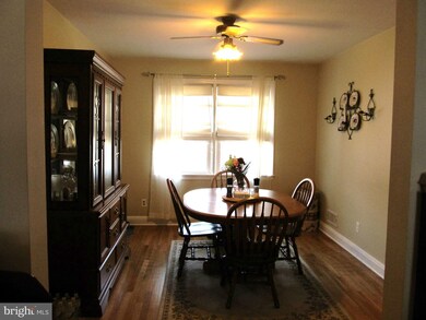 918 N Marlyn Ave, Essex, MD 21221 - photo 7