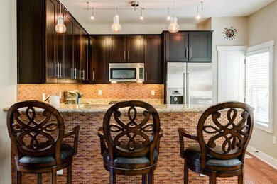 1453 Mews-129