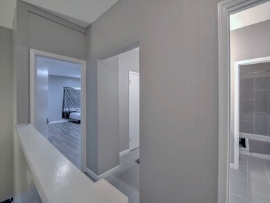 All bedrooms upstairs