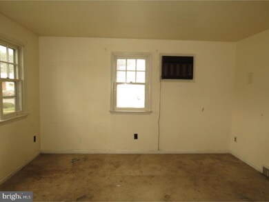219 Springfield Ave, Folsom, PA 19033 - photo 3